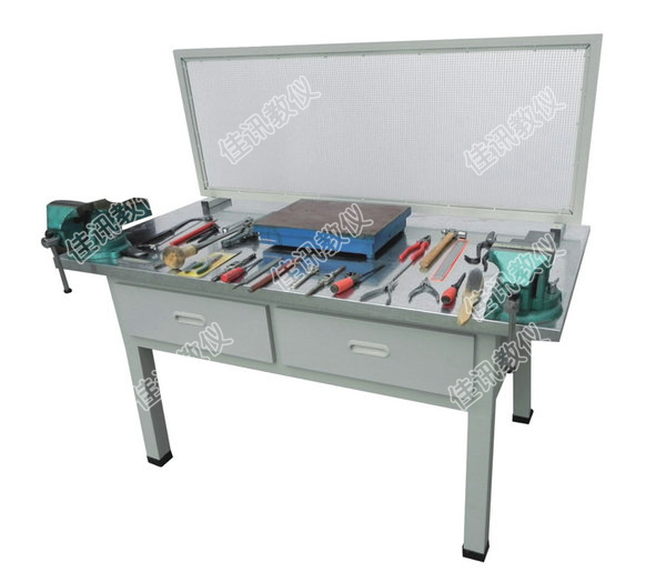 JXQG-A 單面或六位鉗工實(shí)訓(xùn)成套設(shè)備